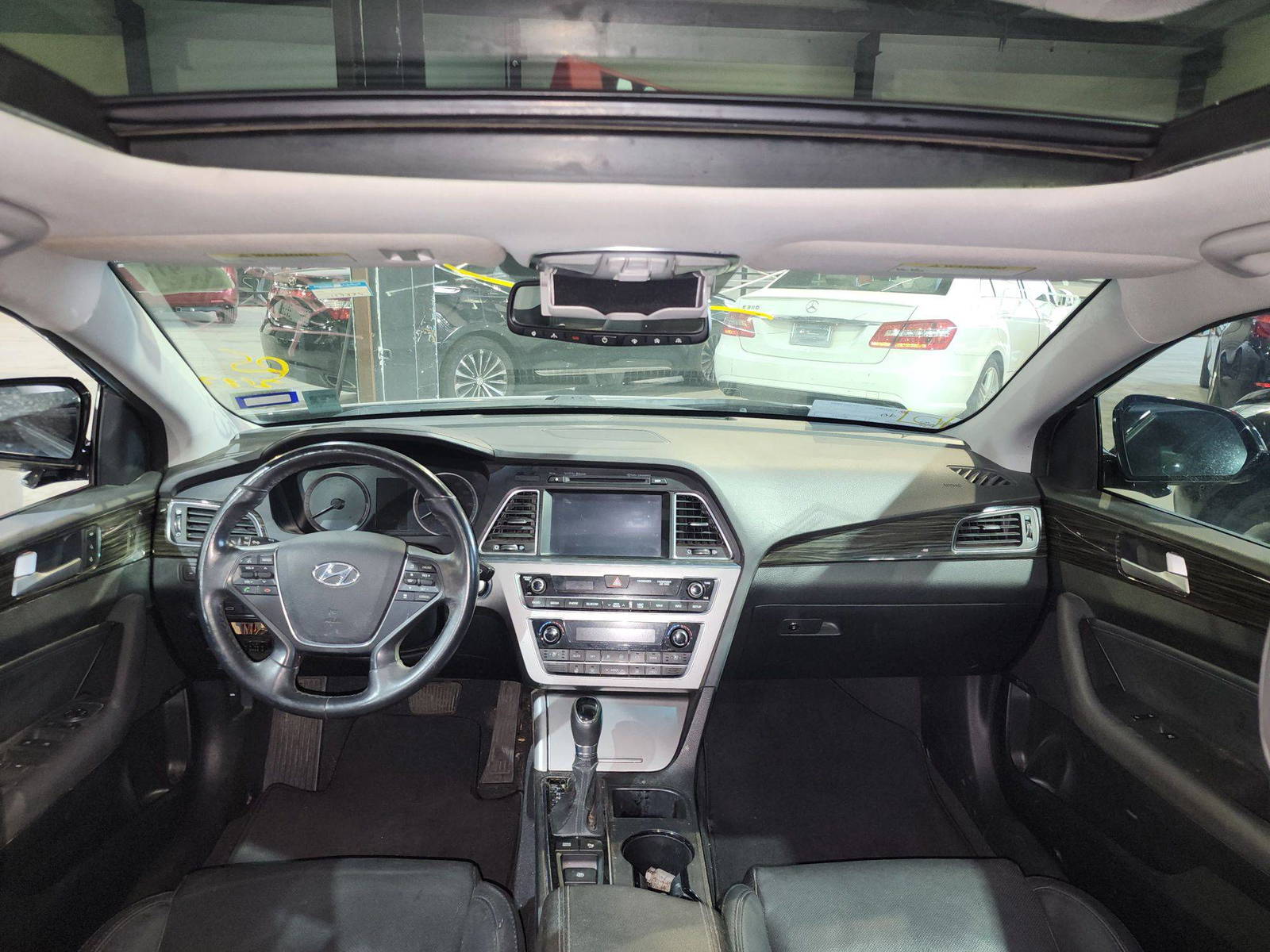 2016 HYUNDAI SONATA — 157774 Miles — Lot 507170 — Al Quoz - Marhaba Auctions Used Cars - Image 8