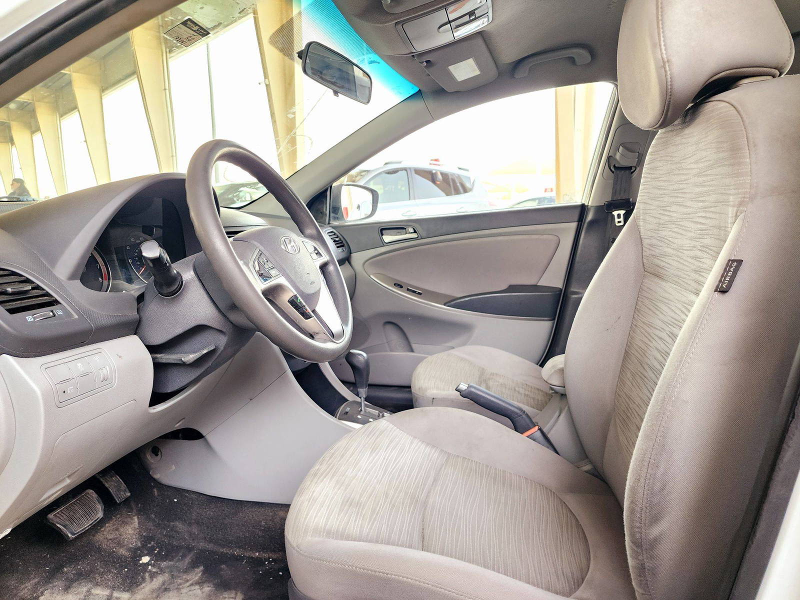 HYUNDAI ACCENT 2016 - Marhaba Auction Used Cars - Image 8