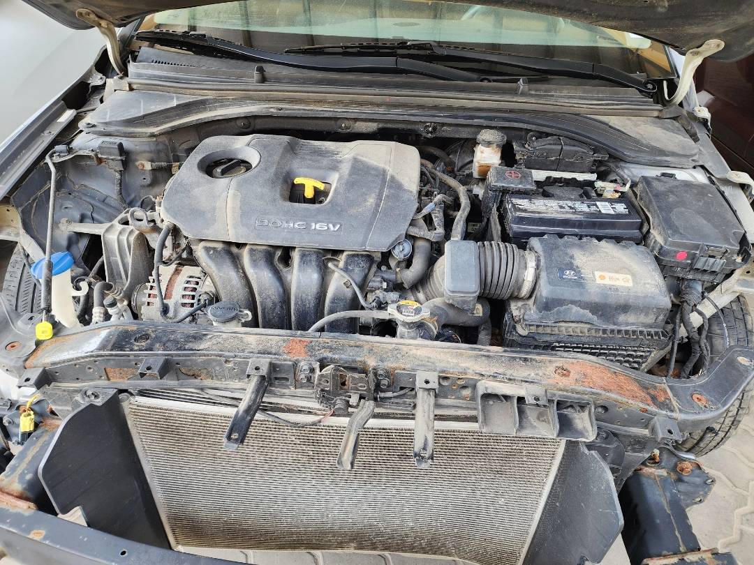 2018 HYUNDAI ELANTRA — 103995 Miles — Lot 77564 — Souq - Marhaba Auctions Used Cars - Image 9