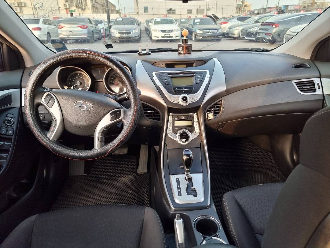 2011 HYUNDAI AVANTE — 165788 KM — Lot 215478 — Souq - Marhaba Auctions Used Cars - Image 7