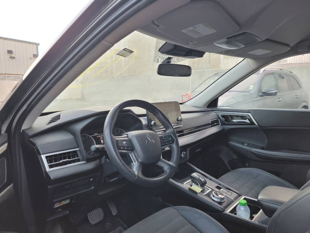 2022 MITSUBISHI OUTLANDER — 37202 Miles — Lot 067756 — Main - Marhaba Auctions Used Cars - Image 6