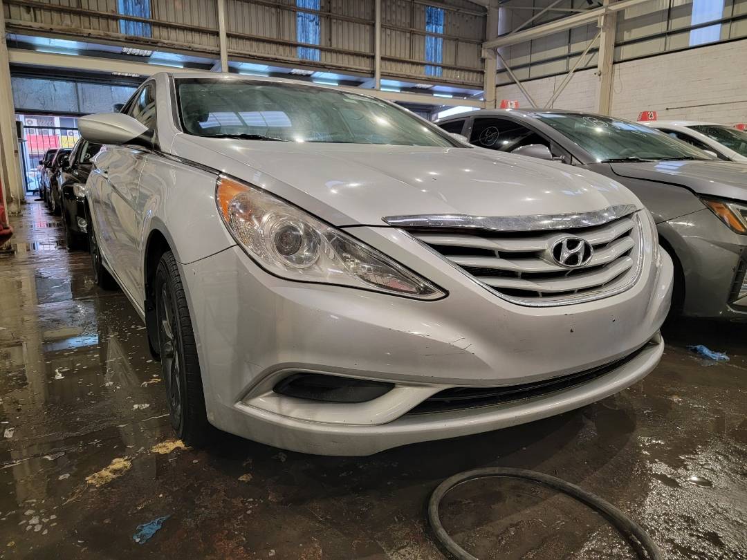 2013 HYUNDAI SONATA — 167420 Miles — Lot DH790335 — Main - Marhaba Auctions Used Cars - Image 4