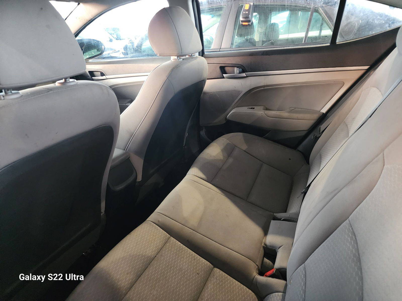 2019 HYUNDAI ELANTRA — 92266 Miles — Lot 81695993 - Marhaba Auctions Used Cars - Image 5