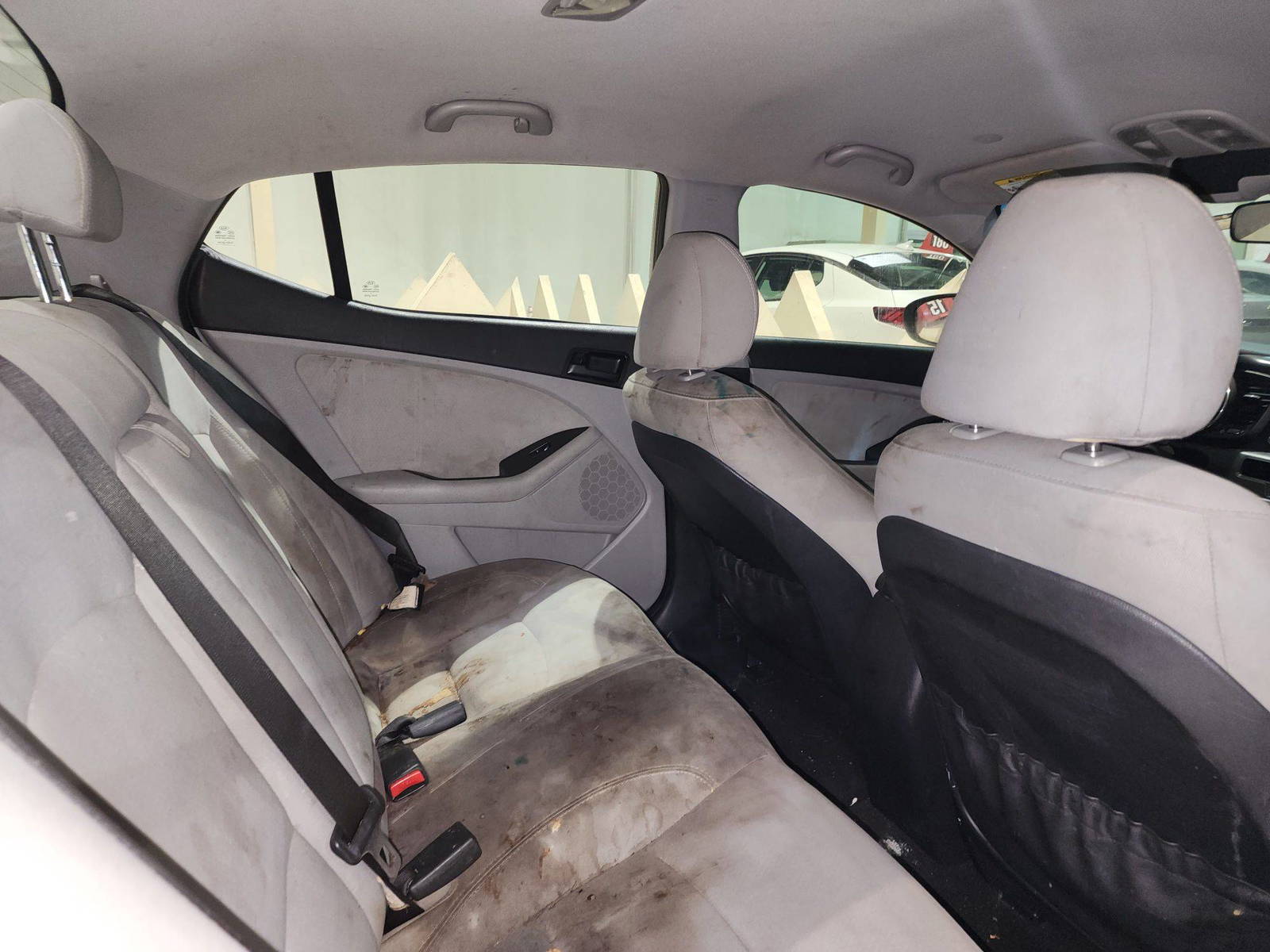 2013 KIA OPTIMA — 192388 Miles — Lot 79637553 — Souq - Marhaba Auctions Used Cars - Image 4