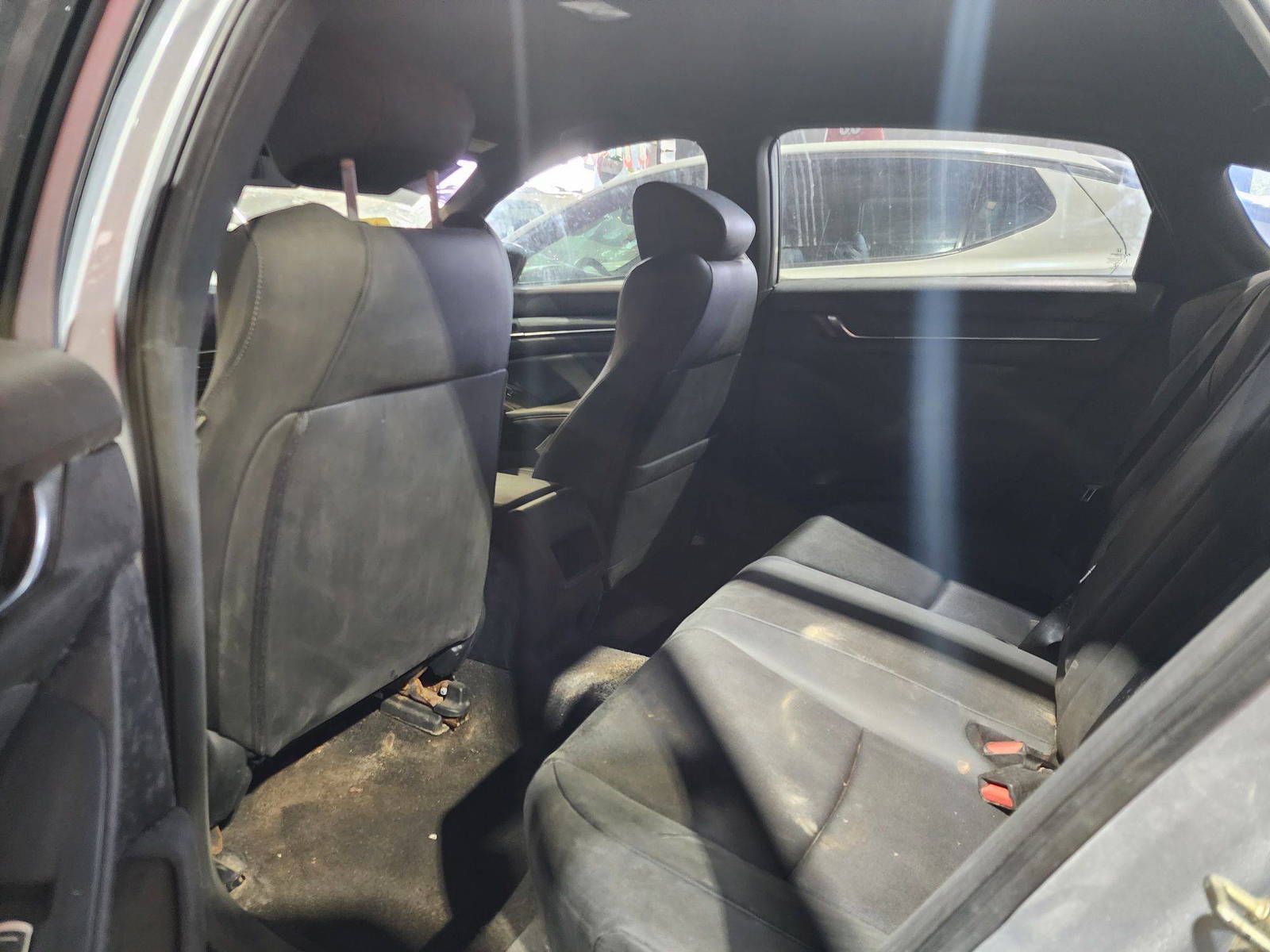 2019 HONDA ACCORD — 161797 Miles — Lot KA154809 — Souq - Marhaba Auctions Used Cars - Image 7