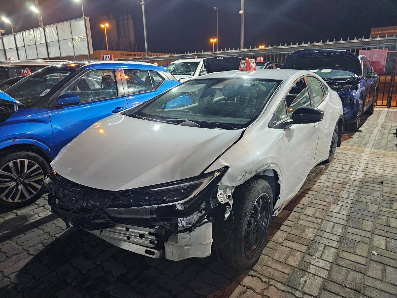 Toyota Prius 2025 view 2