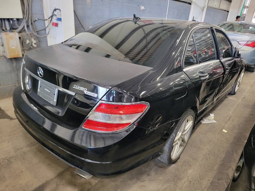 2009 MERCEDES BENZ C300 — 162494 Miles — Lot 063409 - Marhaba Auctions Used Cars - Image 4
