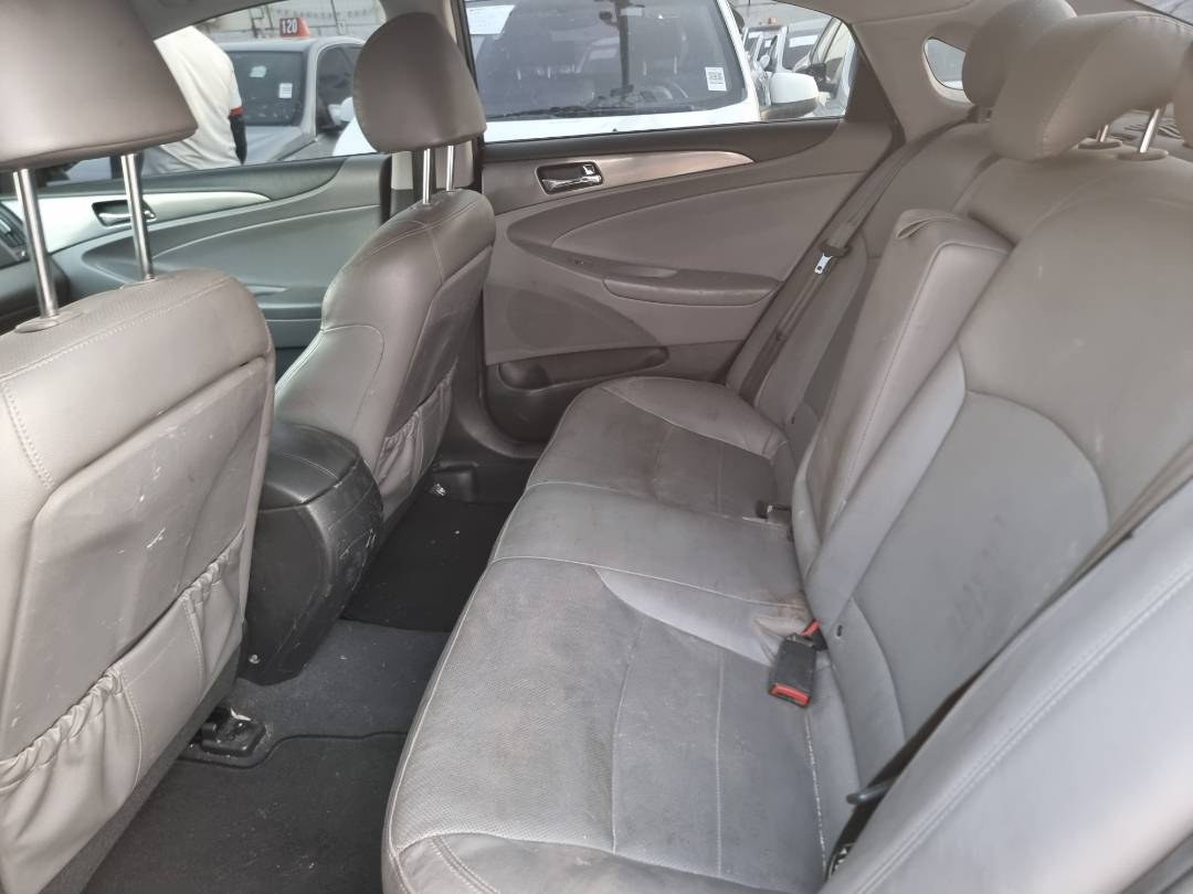 HYUNDAI SONATA 2015 - Marhaba Auction Used Cars - Image 6