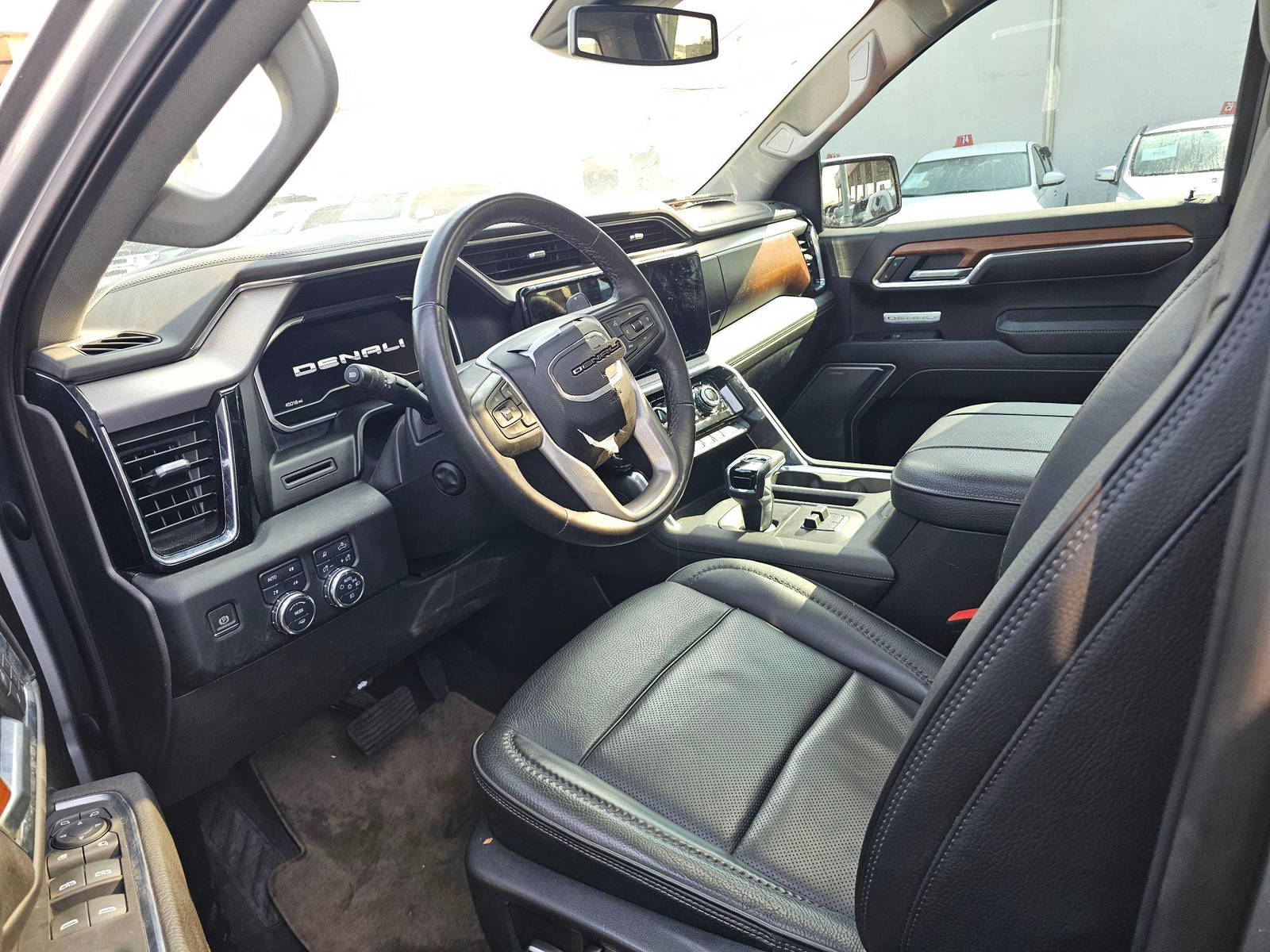 GMC SIERRA, 1500 DENALI 2023 - Marhaba Auction Used Cars - Image 8