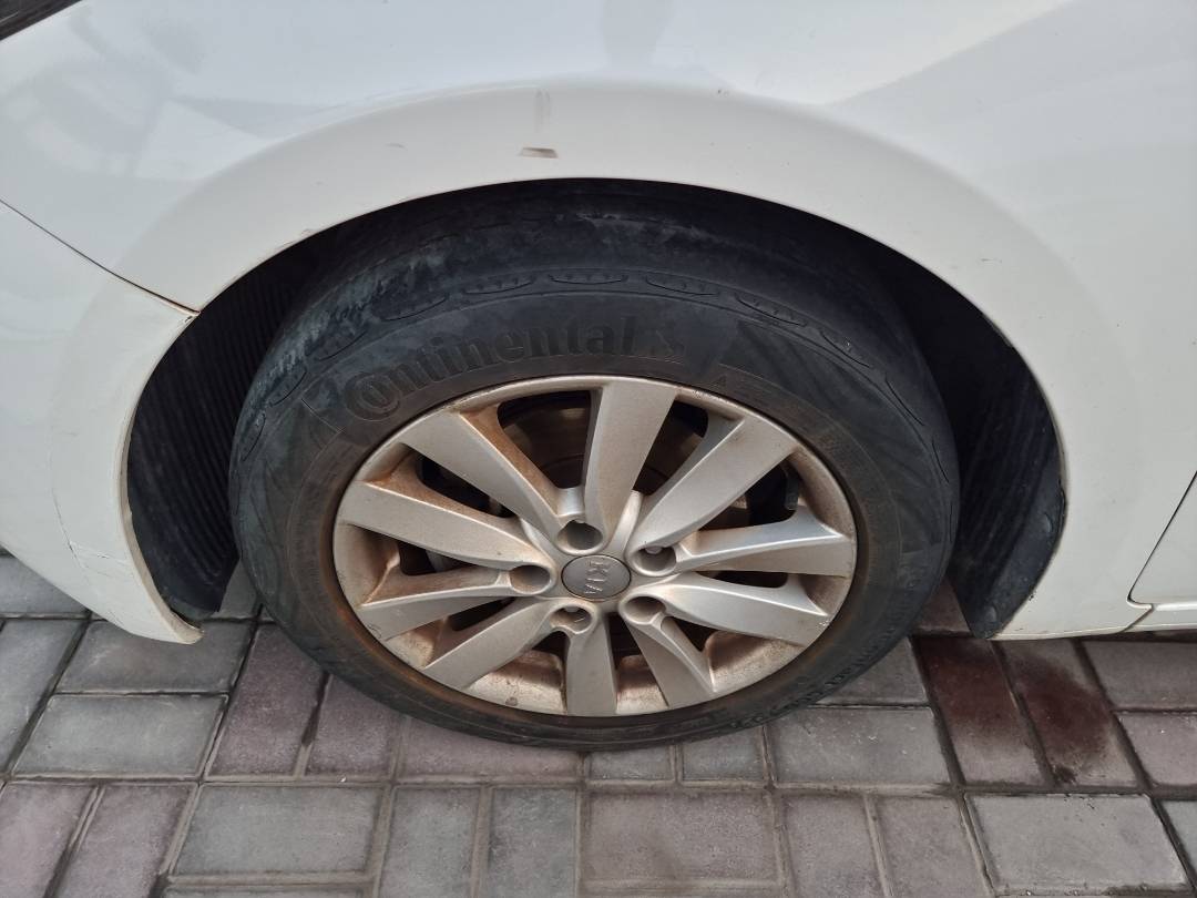 2013 KIA K3 — 253591 KM — Lot 124587 — Souq - Marhaba Auctions Used Cars - Image 11