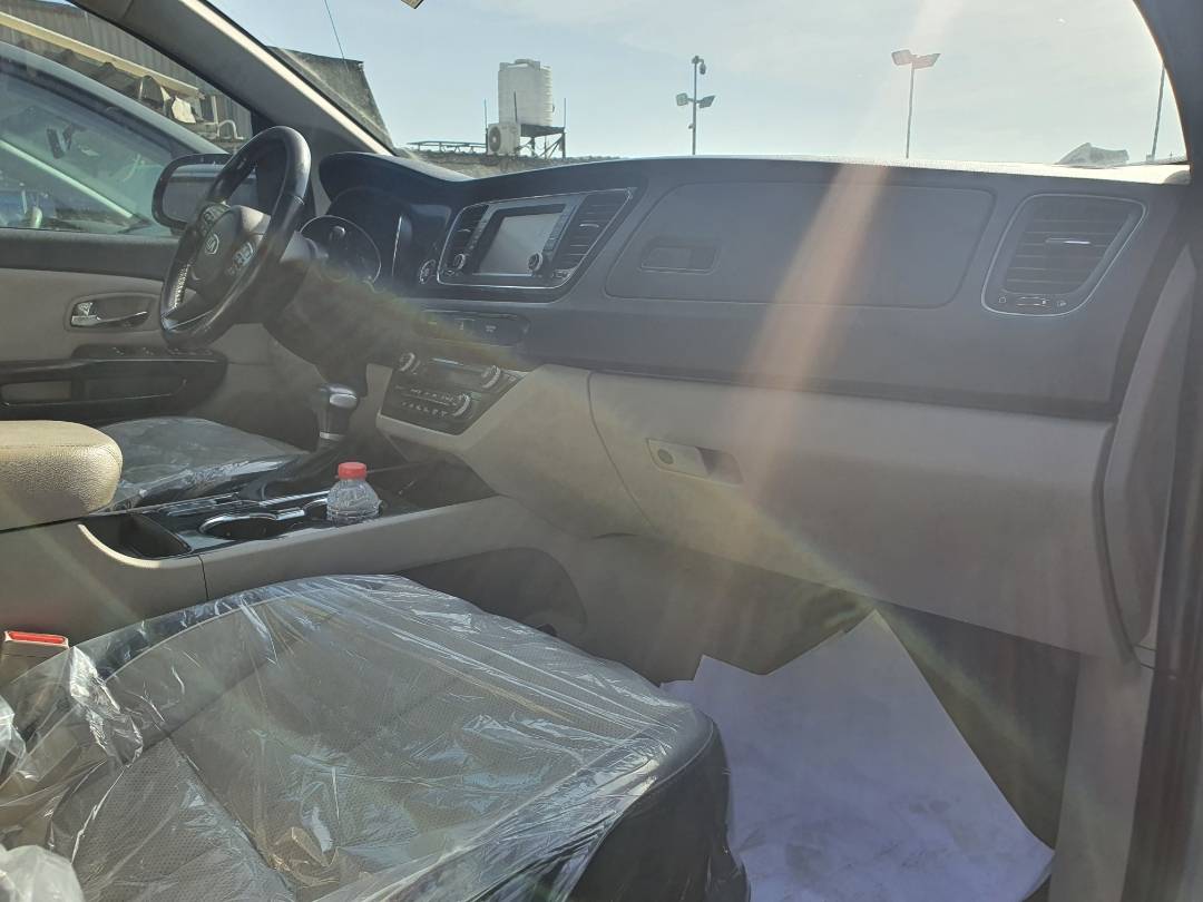 2020 KIA SEDONA — 112463 KM — Lot 6577450 — Main - Marhaba Auctions Used Cars - Image 6