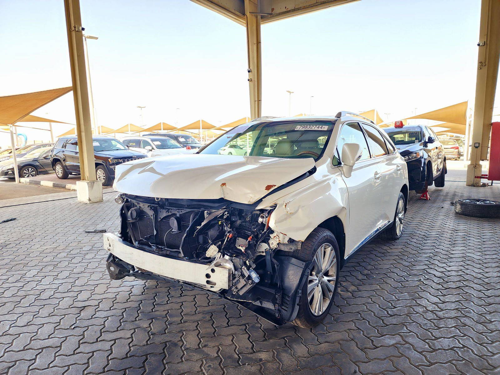 2010 LEXUS RX 450H — 191749 Miles — Lot A2413493 — Souq - Marhaba Auctions Used Cars - Image 5