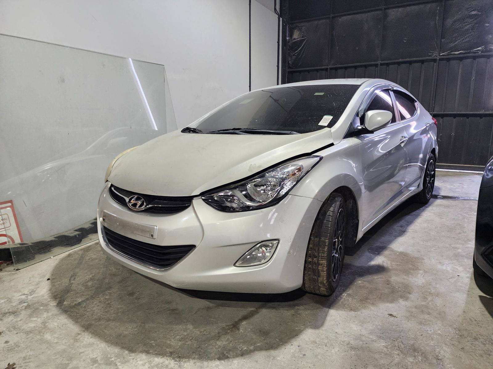 2011 HYUNDAI AVANTE — 123485 KM — Lot 045964 — Ind. 12 - Marhaba Auctions Used Cars - Image 3