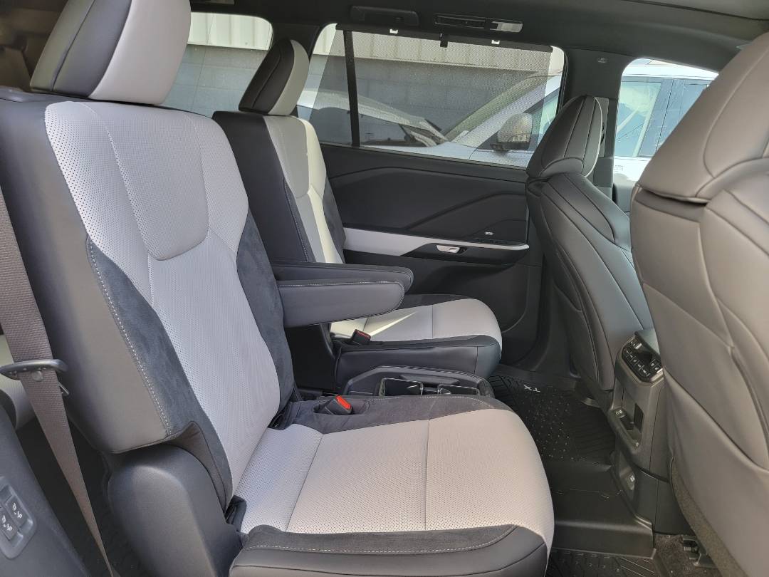 2024 LEXUS TX 500h — 330 KM — Lot S000842 - Marhaba Auctions Used Cars - Image 6