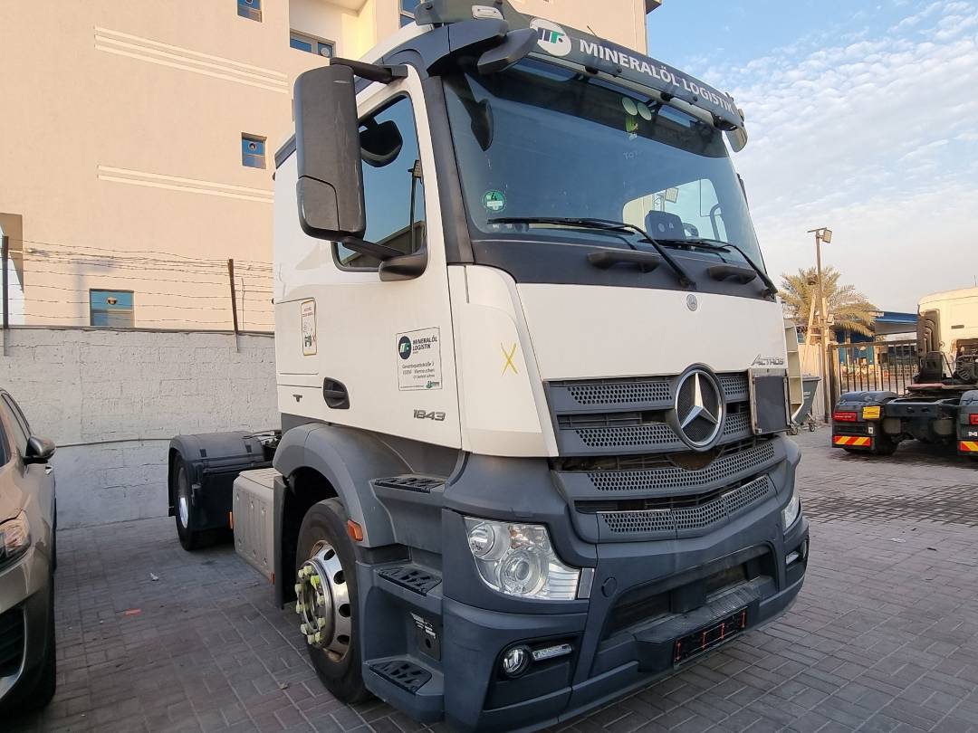 2018 MERCEDES BENZ ACTROS 1843 — 817082 KM — Lot 215487 — Ind. 12 - Marhaba Auctions Used Cars - Image 3