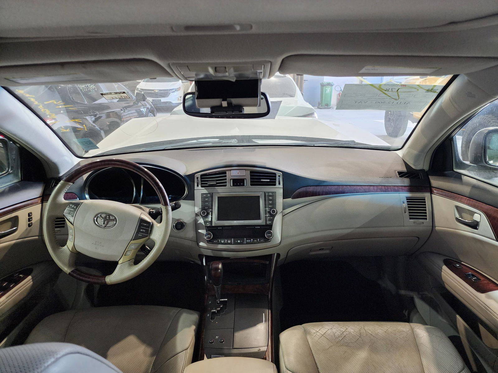 2011 TOYOTA AVALON — 226570 Miles — Lot 80853664 — Souq - Marhaba Auctions Used Cars - Image 4