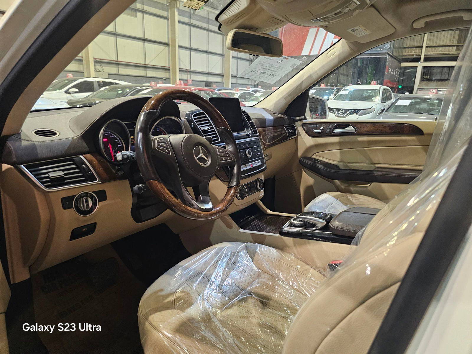 MERCEDES BENZ GLS 450 2017 - Marhaba Auction Used Cars - Image 8