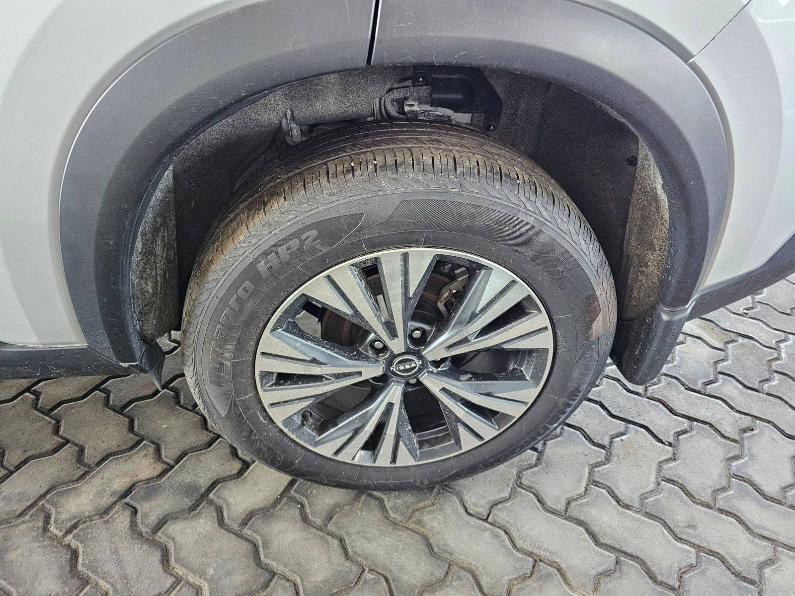 NISSAN ROGUE 2023 - Marhaba Auction Used Cars - Image 10