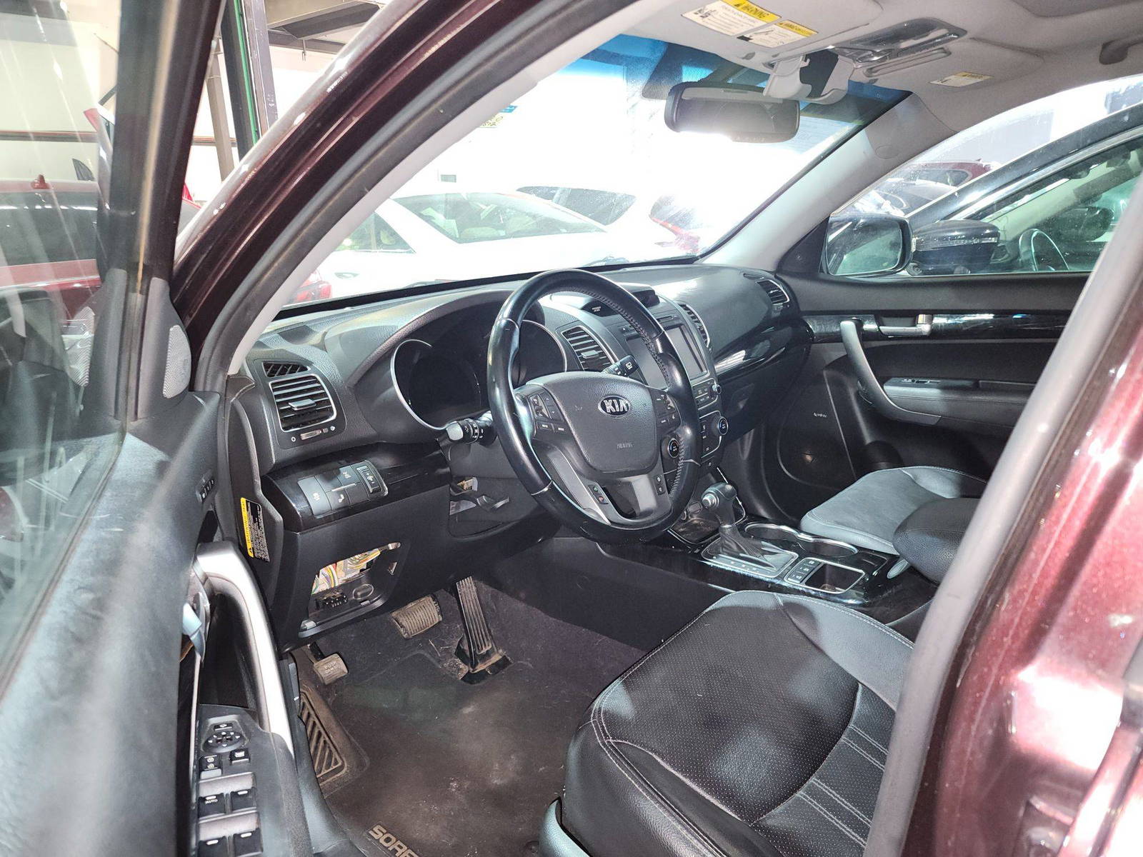 2014 KIA SORENTO — 136802 Miles — Lot 3034688 — Al Quoz - Marhaba Auctions Used Cars - Image 9