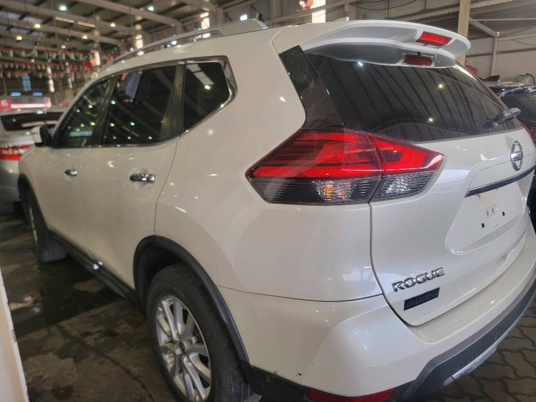 2017 NISSAN ROGUE — 176218 Miles — Lot HW252788 — Main - Marhaba Auctions Used Cars - Image 5