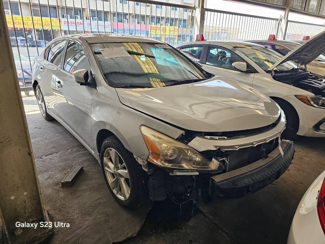 2013 NISSAN ALTIMA — 185508 Miles — Lot DN508667 — Main - Marhaba Auctions Used Cars - Image 4