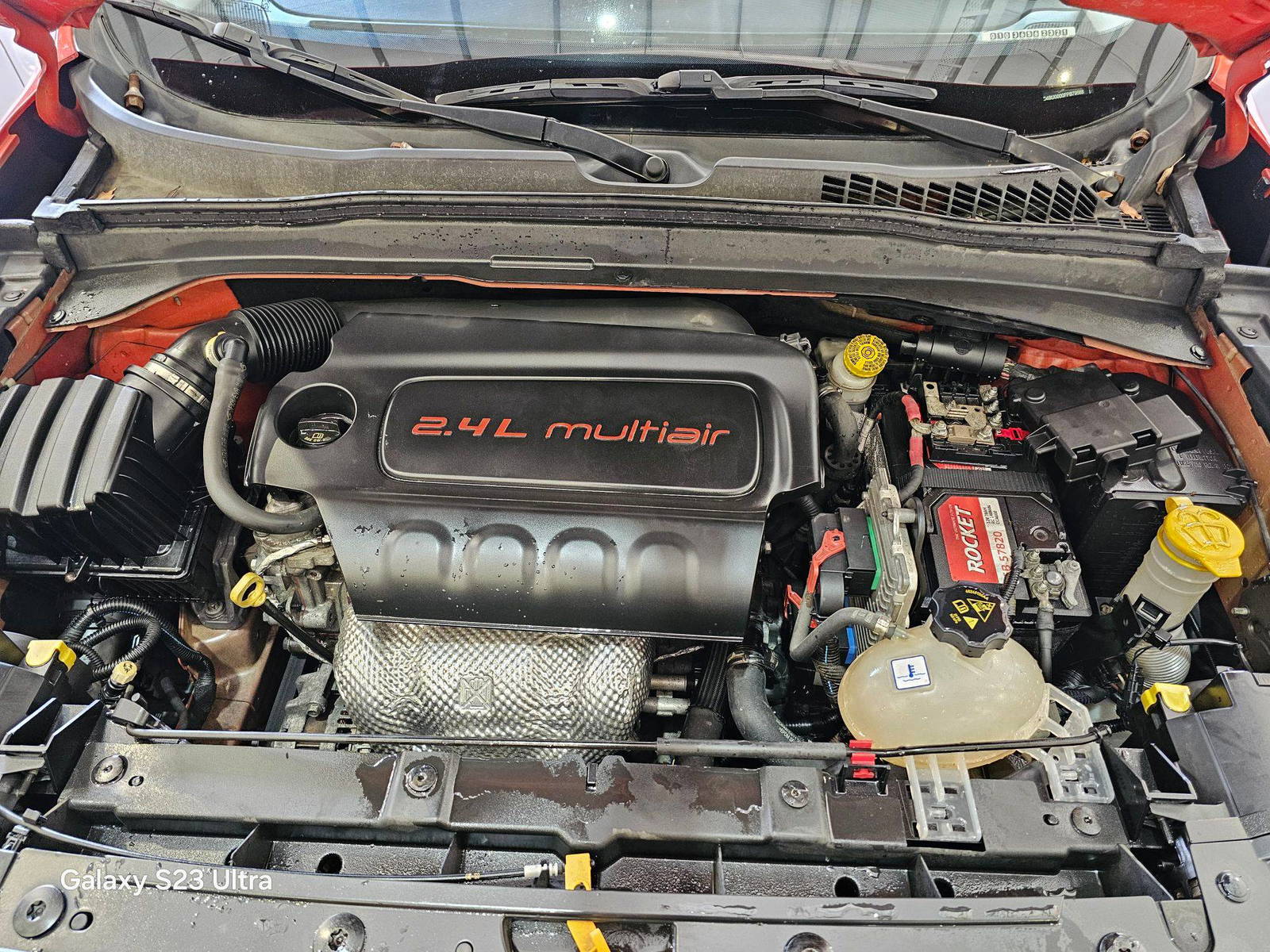2015 JEEP RENEGADE LATITUDE — 155897 KM — Lot B79568 — Main - Marhaba Auctions Used Cars - Image 12