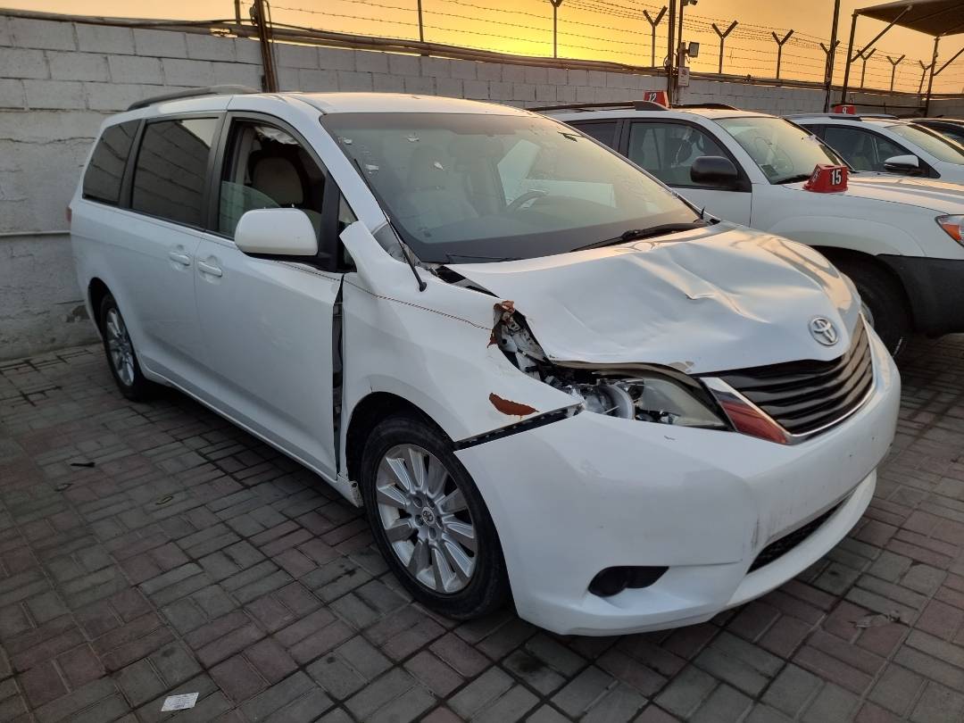 2012 TOYOTA SIENNA — 202929 Miles — Lot 215487 — Ind. 12 - Marhaba Auctions Used Cars - Image 3