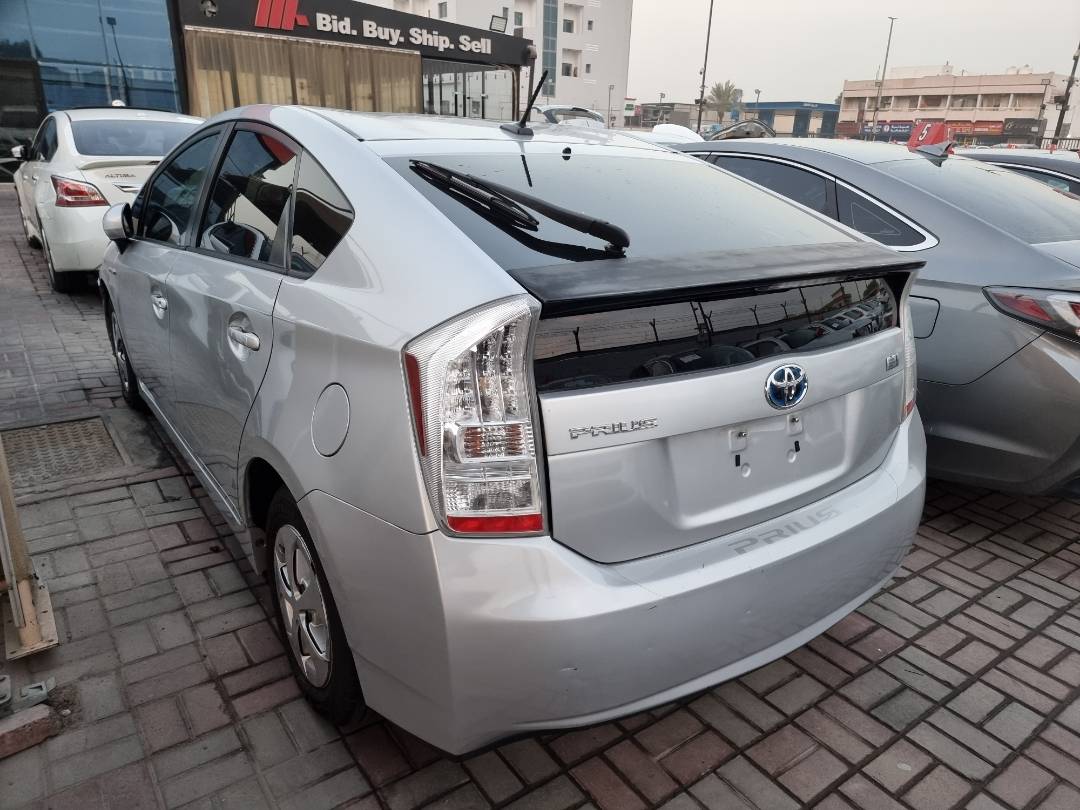 2011 TOYOTA PRIUS — 250952 Miles — Lot 403891 — Ind. 12 - Marhaba Auctions Used Cars - Image 4