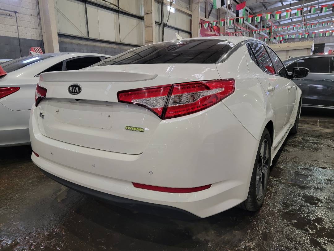2012 KIA K5 — 204324 KM — Lot 011853 — Main - Marhaba Auctions Used Cars - Image 3