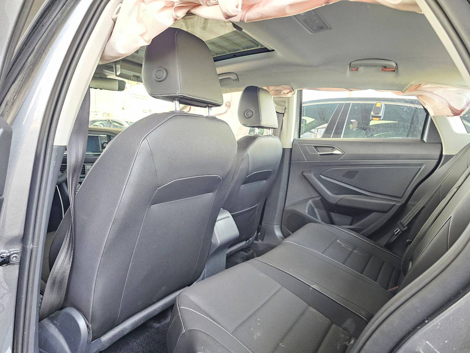 2024 VOLKSWAGEN JETTA — 26264 Miles — Lot 78259044 — Al Surrah - Marhaba Auctions Used Cars - Image 6
