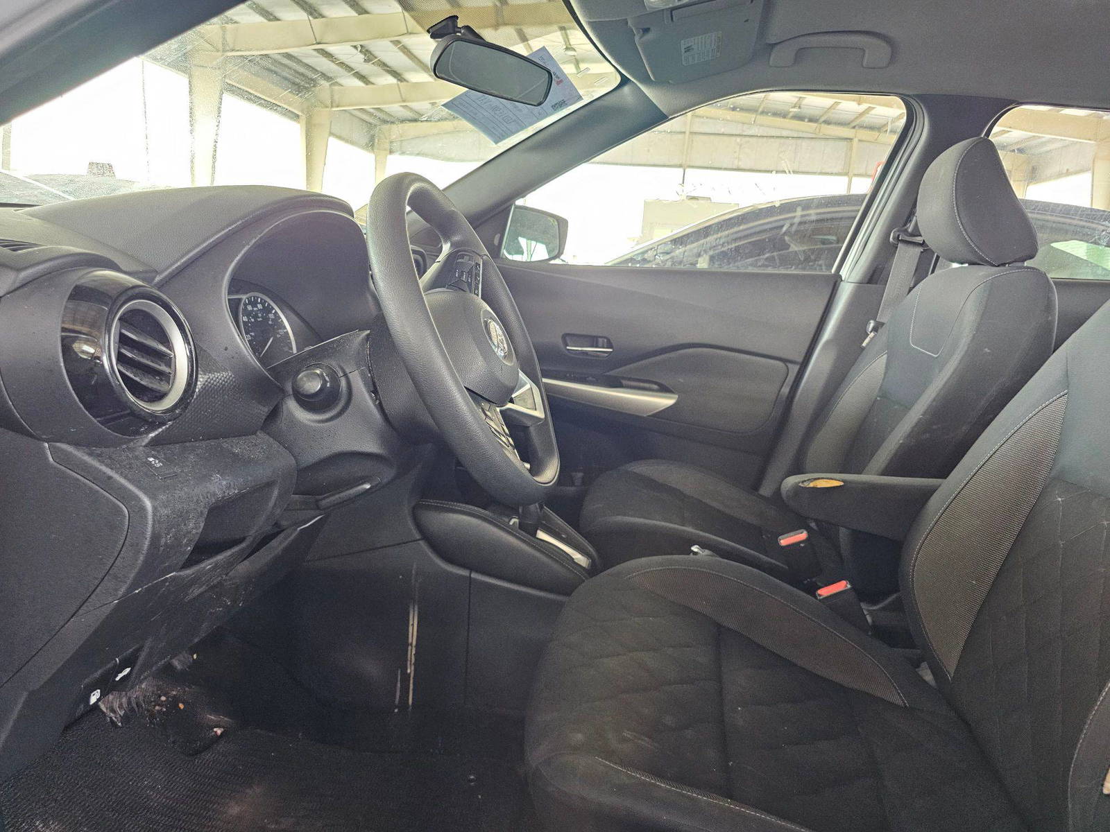 2019 NISSAN KICKS — 116298 Miles — Lot KL548505 — Souq - Marhaba Auctions Used Cars - Image 8