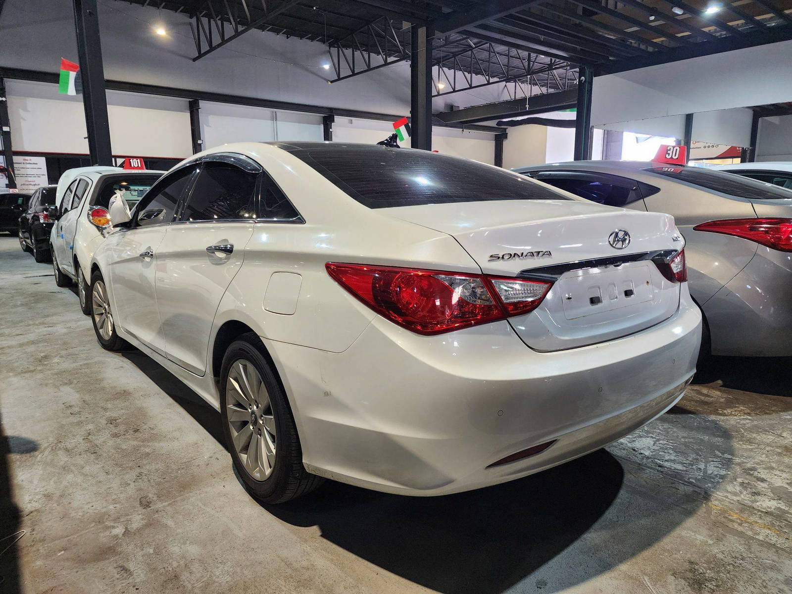 2010 HYUNDAI SONATA — 116852 KM — Lot 130108 — Main - Marhaba Auctions Used Cars - Image 5
