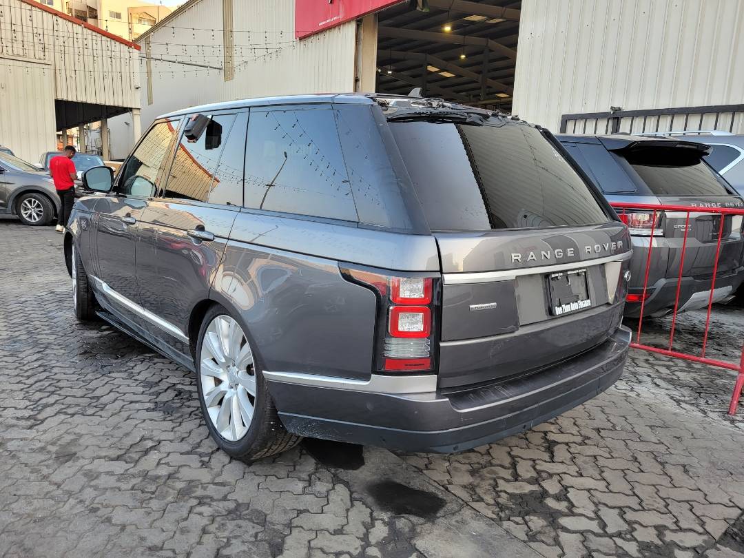 2015 LAND ROVER RANGE ROVER SUPERCHARGED — 170194 Miles — Lot 7848043 — Main - Marhaba Auctions Used Cars - Image 3