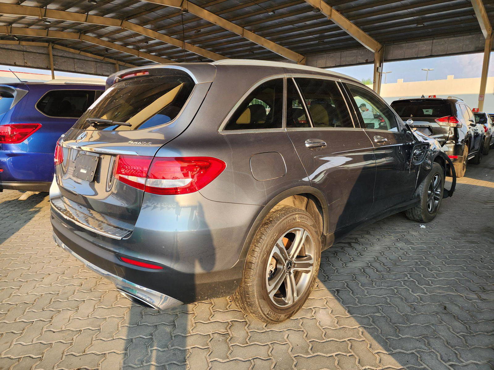 2018 MERCEDES BENZ GLC-300 — 74995 Miles — Lot 6JV061496 — Souq - Marhaba Auctions Used Cars - Image 3