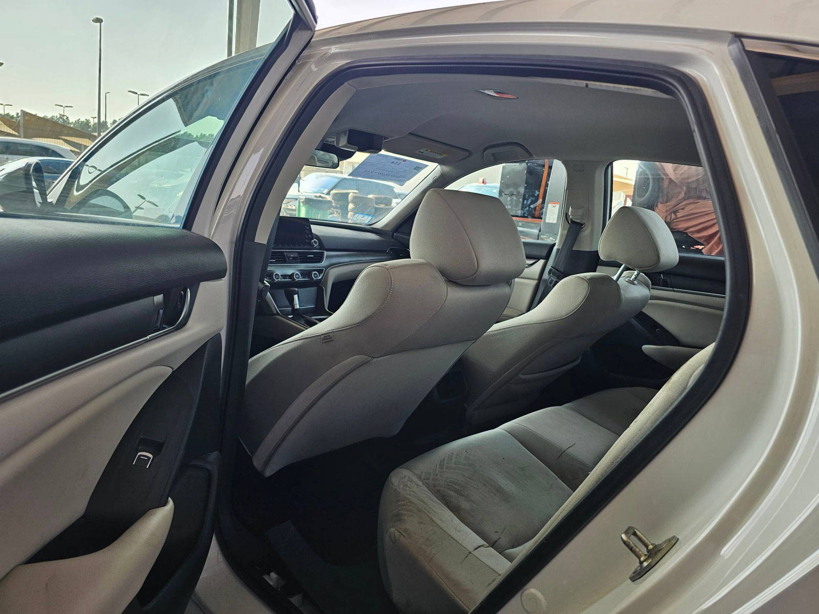 2019 HONDA ACCORD — 100265 Miles — Lot 61033305 — Main - Marhaba Auctions Used Cars - Image 6