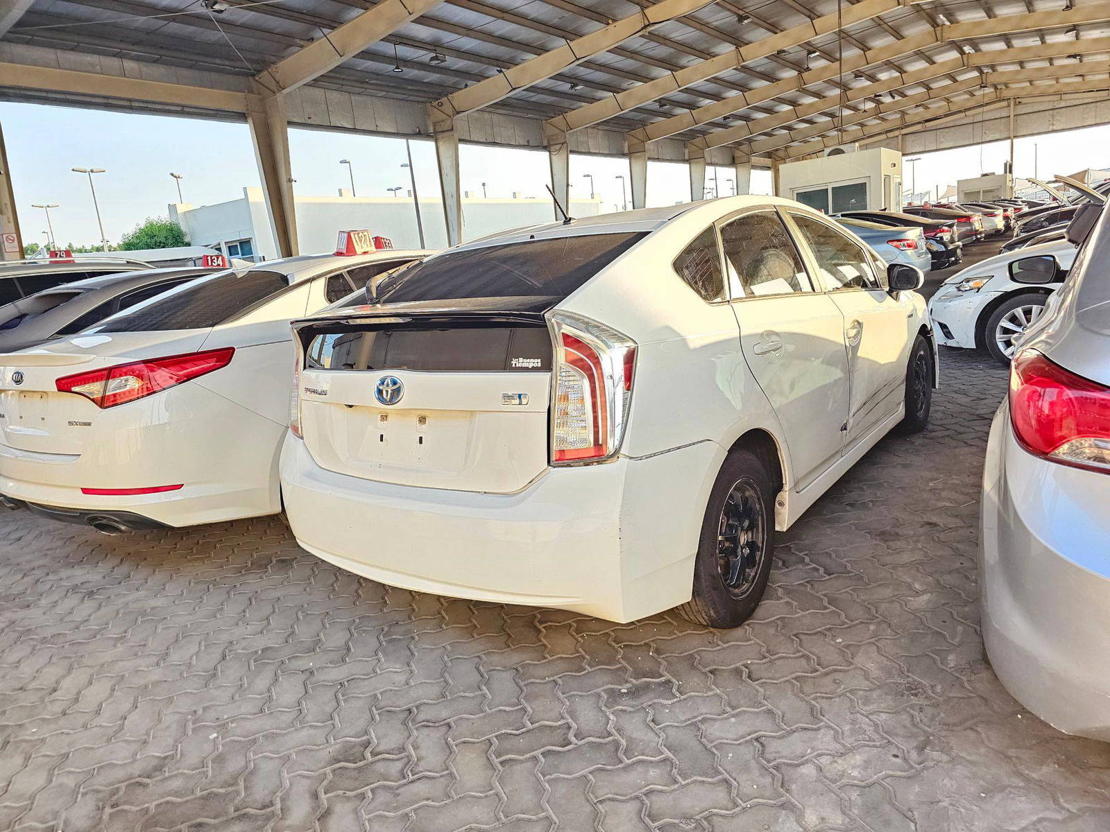 2015 TOYOTA PRIUS - Marhaba Auctions Used Cars - Image 3