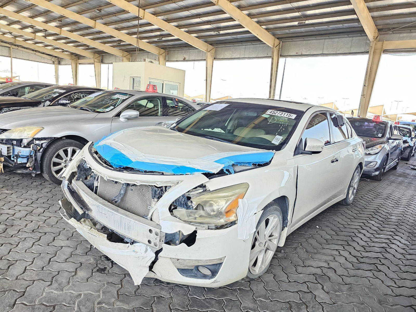 2015 NISSAN ALTIMA — 211878 Miles — Lot 45273115 — Souq - Marhaba Auctions Used Cars - Image 5