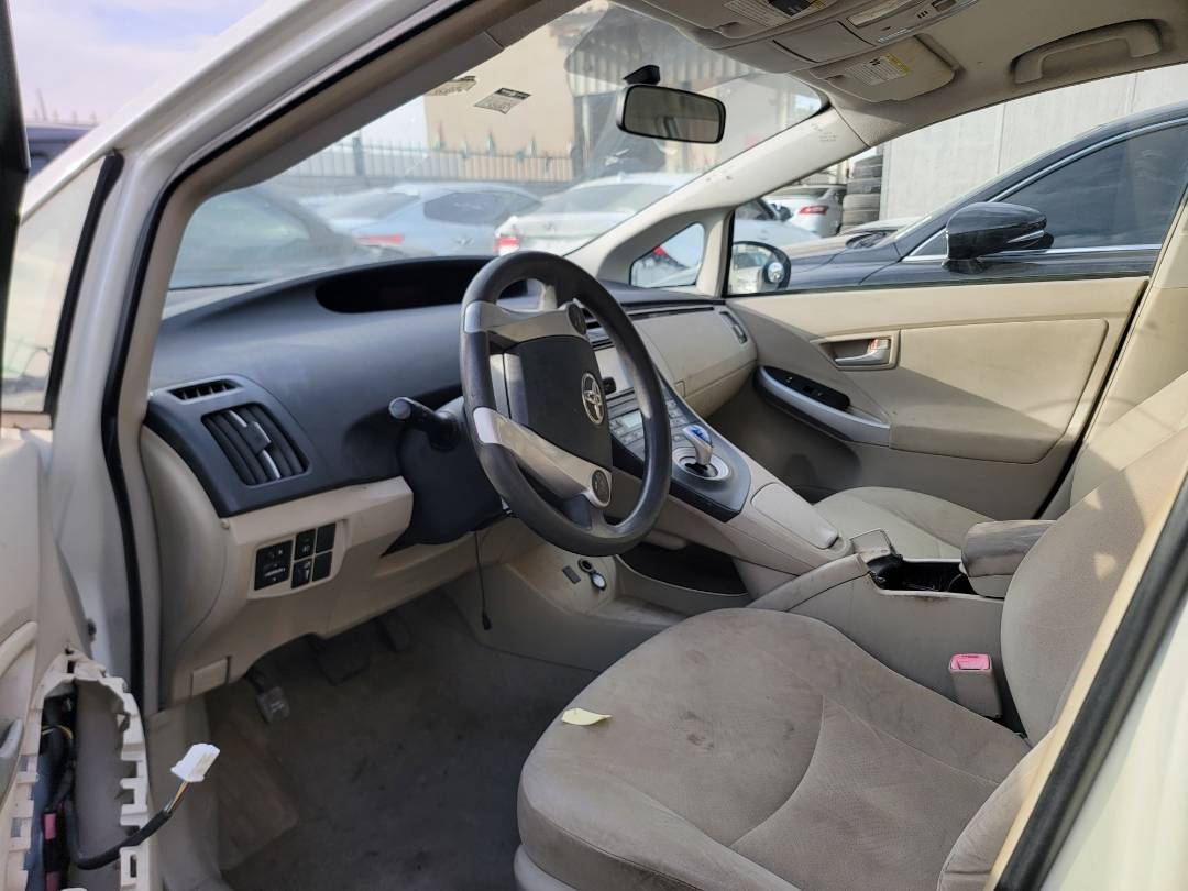 2011 TOYOTA PRIUS — 273327 Miles — Lot B1442829 — Main - Marhaba Auctions Used Cars - Image 6