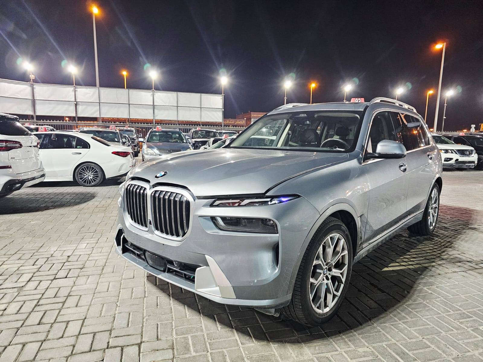BMW X7 2025 view 2