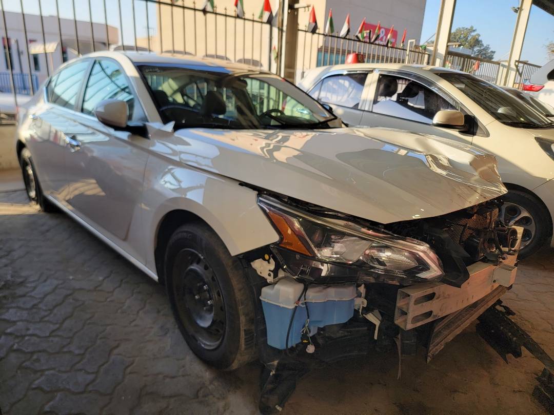 2020 NISSAN ALTIMA — 106528 Miles — Lot C255535 — Main - Marhaba Auctions Used Cars - Image 4