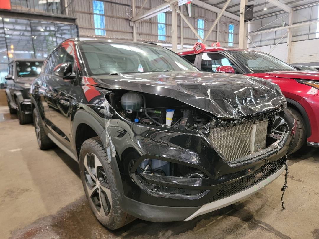2018 HYUNDAI TUCSON — 119288 Miles — Lot 740477 — Main - Marhaba Auctions Used Cars - Image 4