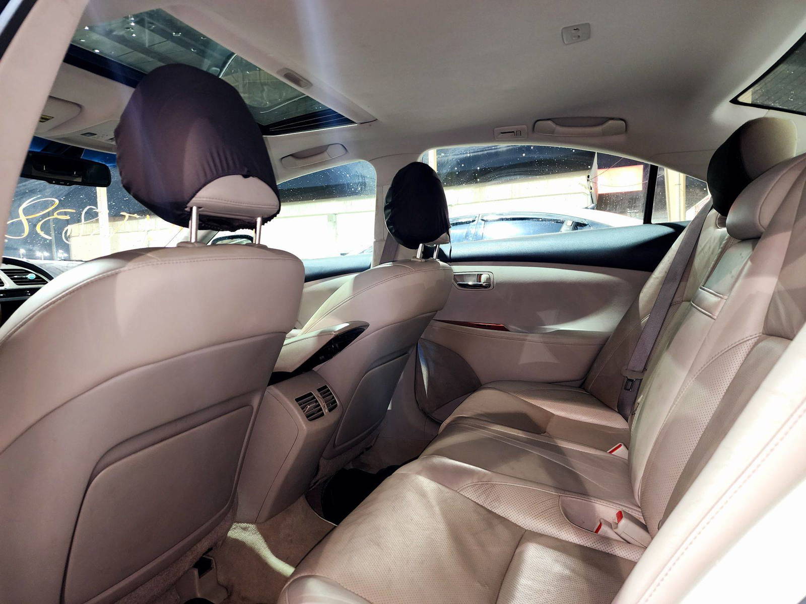 2009 LEXUS ES 350 — 209571 Miles — Lot 40670838 — Souq - Marhaba Auctions Used Cars - Image 6