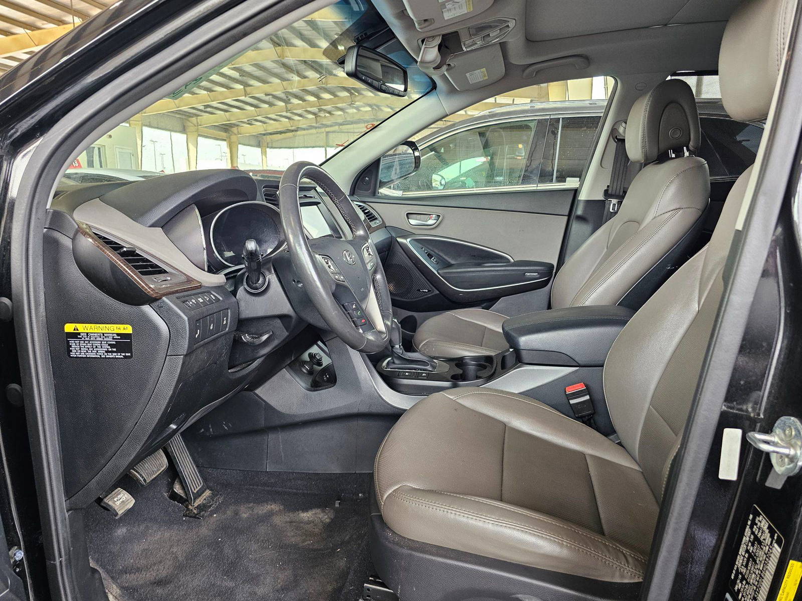 2017 HYUNDAI SANTA FE — 147932 Miles — Lot LB6HG387045 — Souq - Marhaba Auctions Used Cars - Image 9