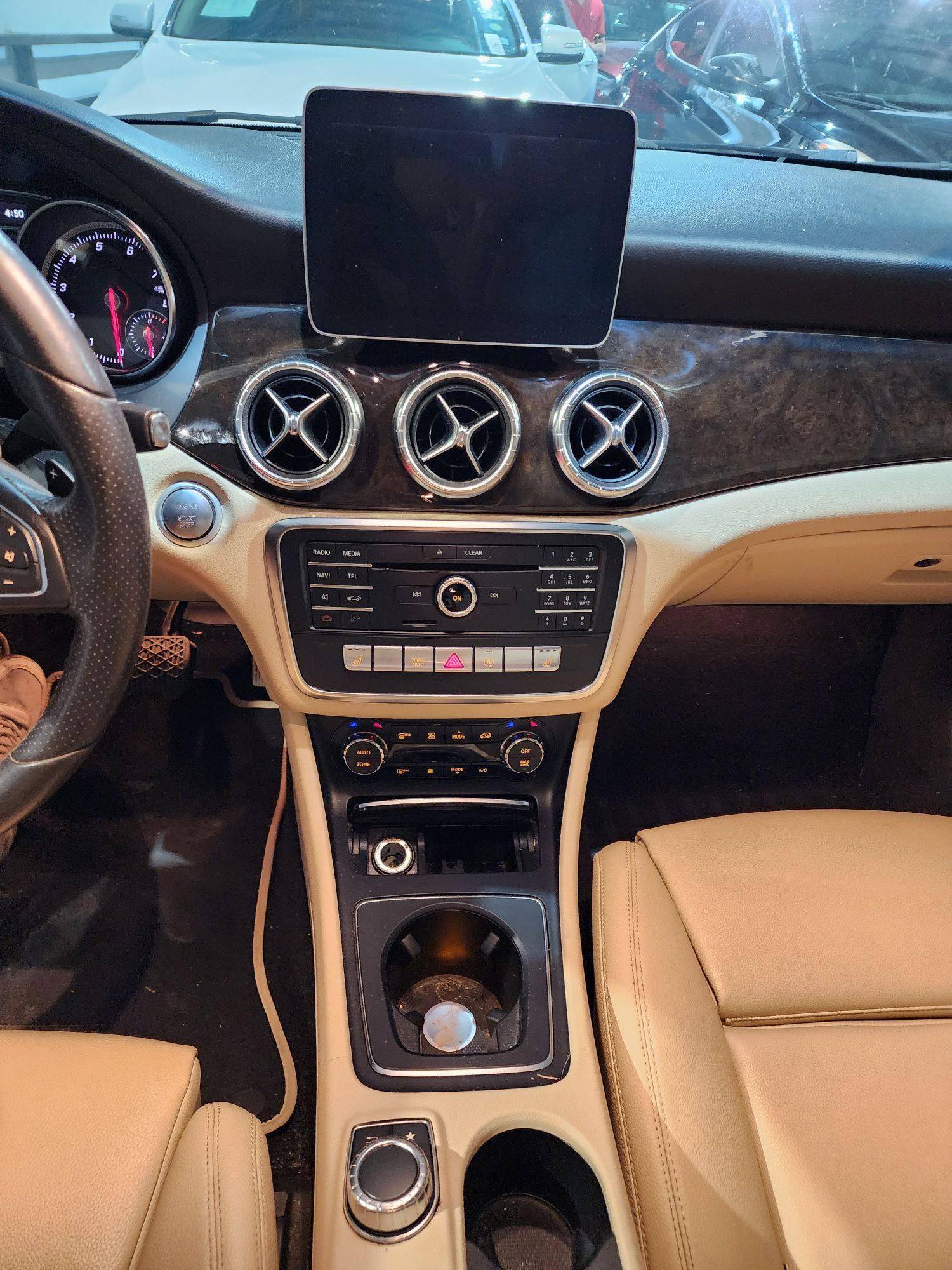 2018 MERCEDES BENZ CLA 250 — 69660 Miles — Lot 39535612 — Al Quoz - Marhaba Auctions Used Cars - Image 11