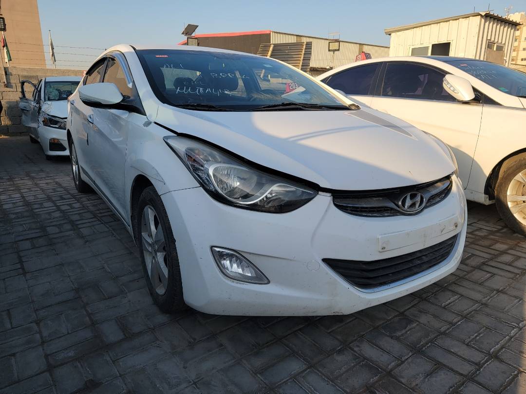 2011 HYUNDAI AVANTE — 286449 KM — Lot 082034 — Main - Marhaba Auctions Used Cars - Image 4