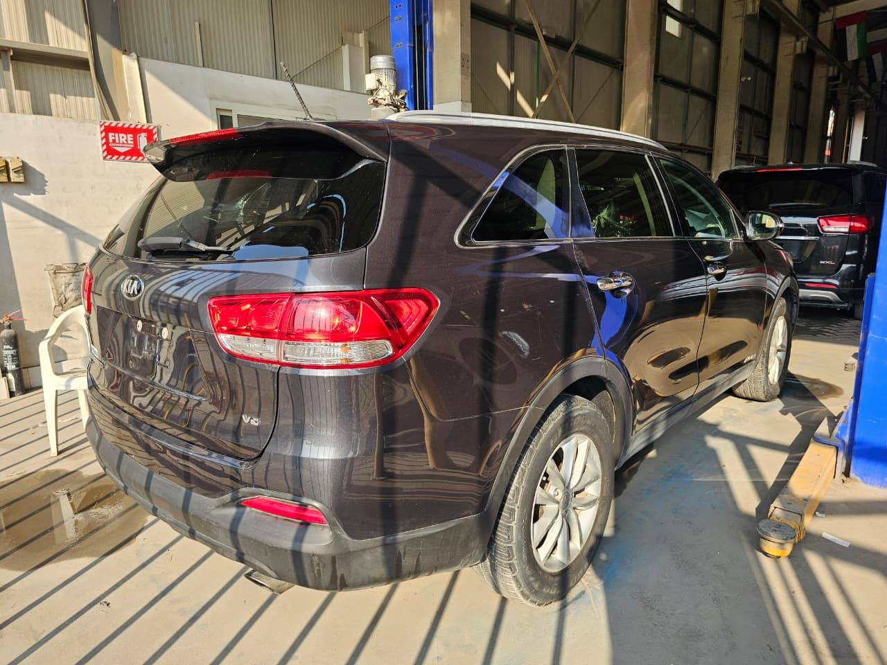 2017 KIA SORENTO — Lot G316804 — Main - Marhaba Auctions Used Cars - Image 4
