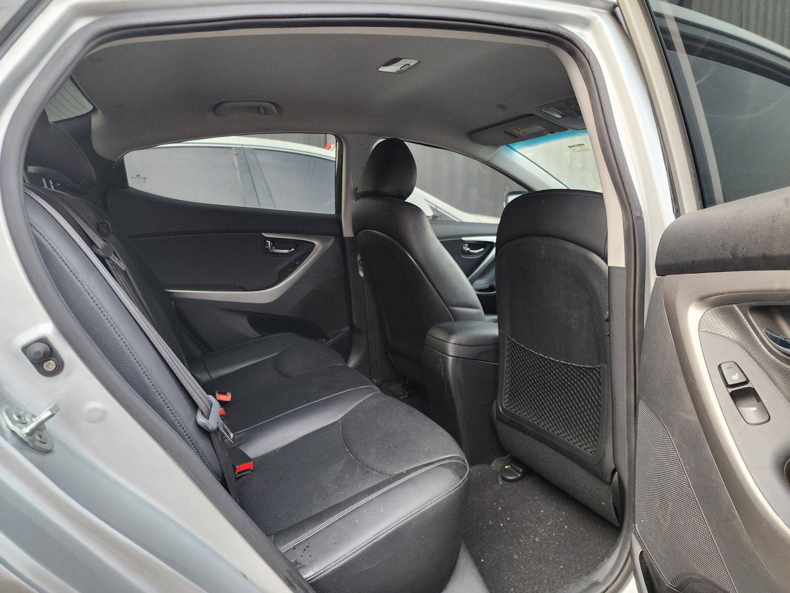 2013 HYUNDAI AVANTE — 157556 KM — Lot 678883 — Al Quoz - Marhaba Auctions Used Cars - Image 7