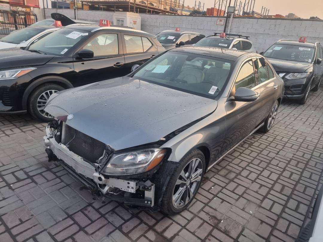 MERCEDES BENZ C300 2017 view 2