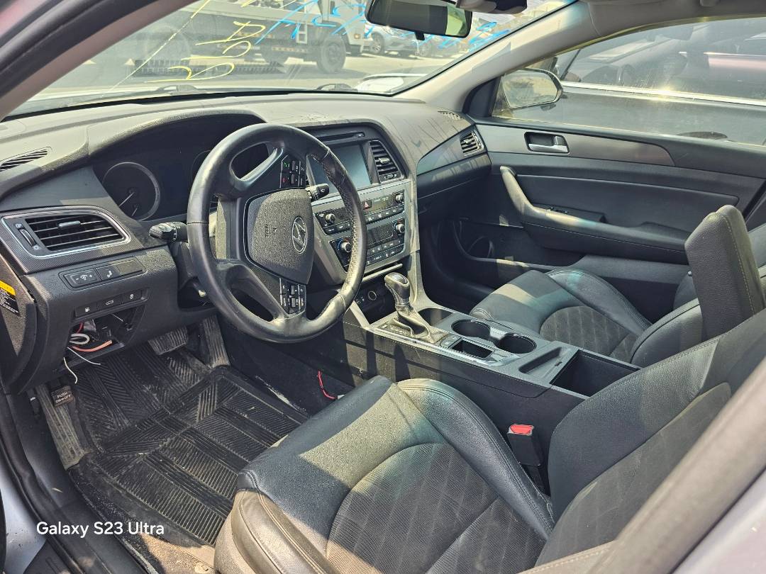 2017 HYUNDAI SONATA — 216374 KM — Lot H589849 — Souq - Marhaba Auctions Used Cars - Image 6