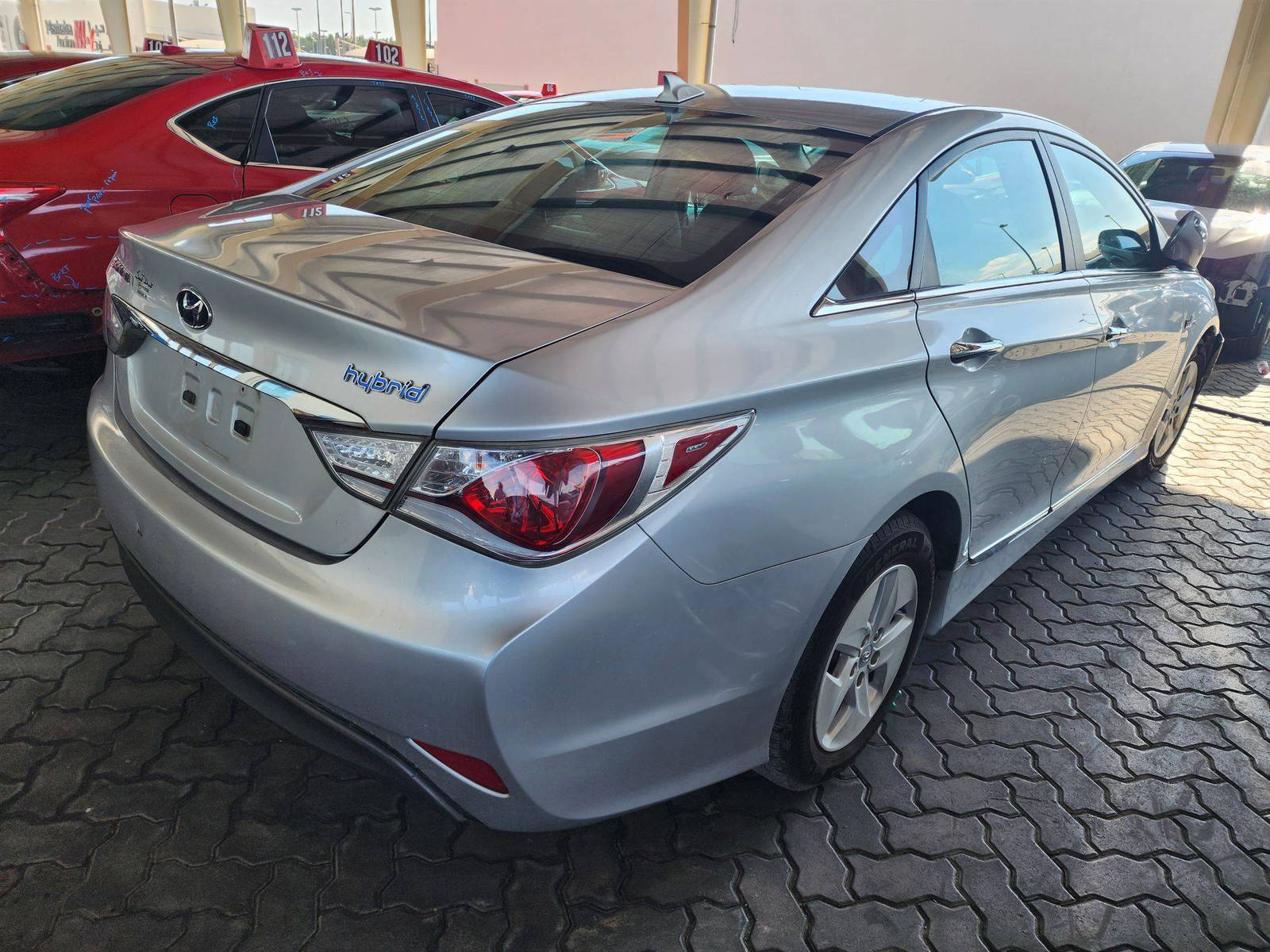 2012 HYUNDAI SONATA — 216840 Miles — Lot 37818331 - Marhaba Auctions Used Cars - Image 3